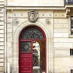 De Pourtales Aparthotel