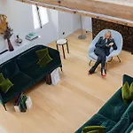De Pourtales Aparthotel 5*