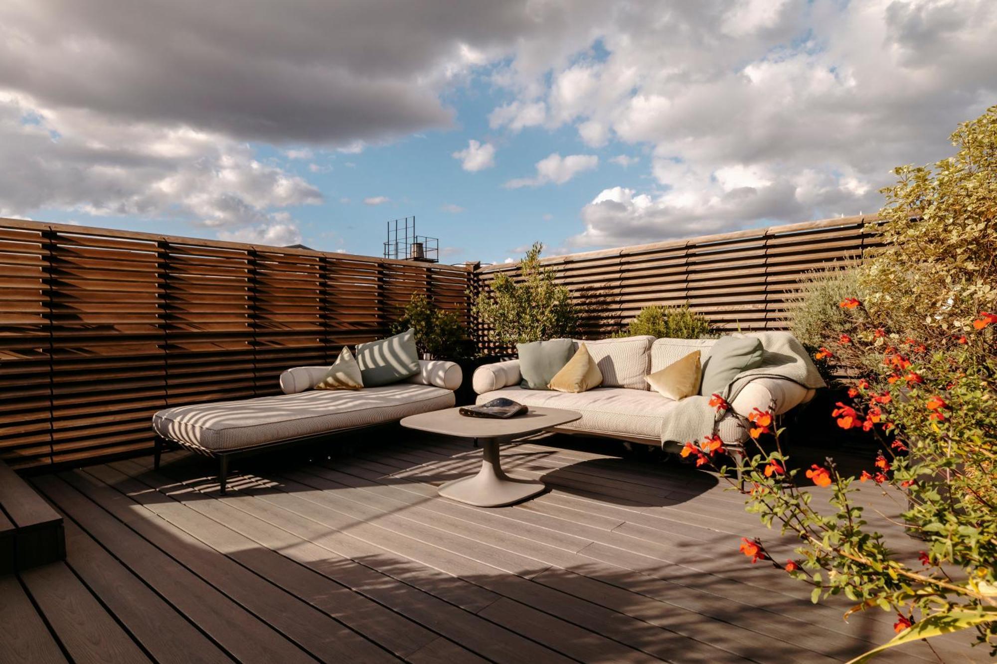 De Pourtales Aparthotel 5*