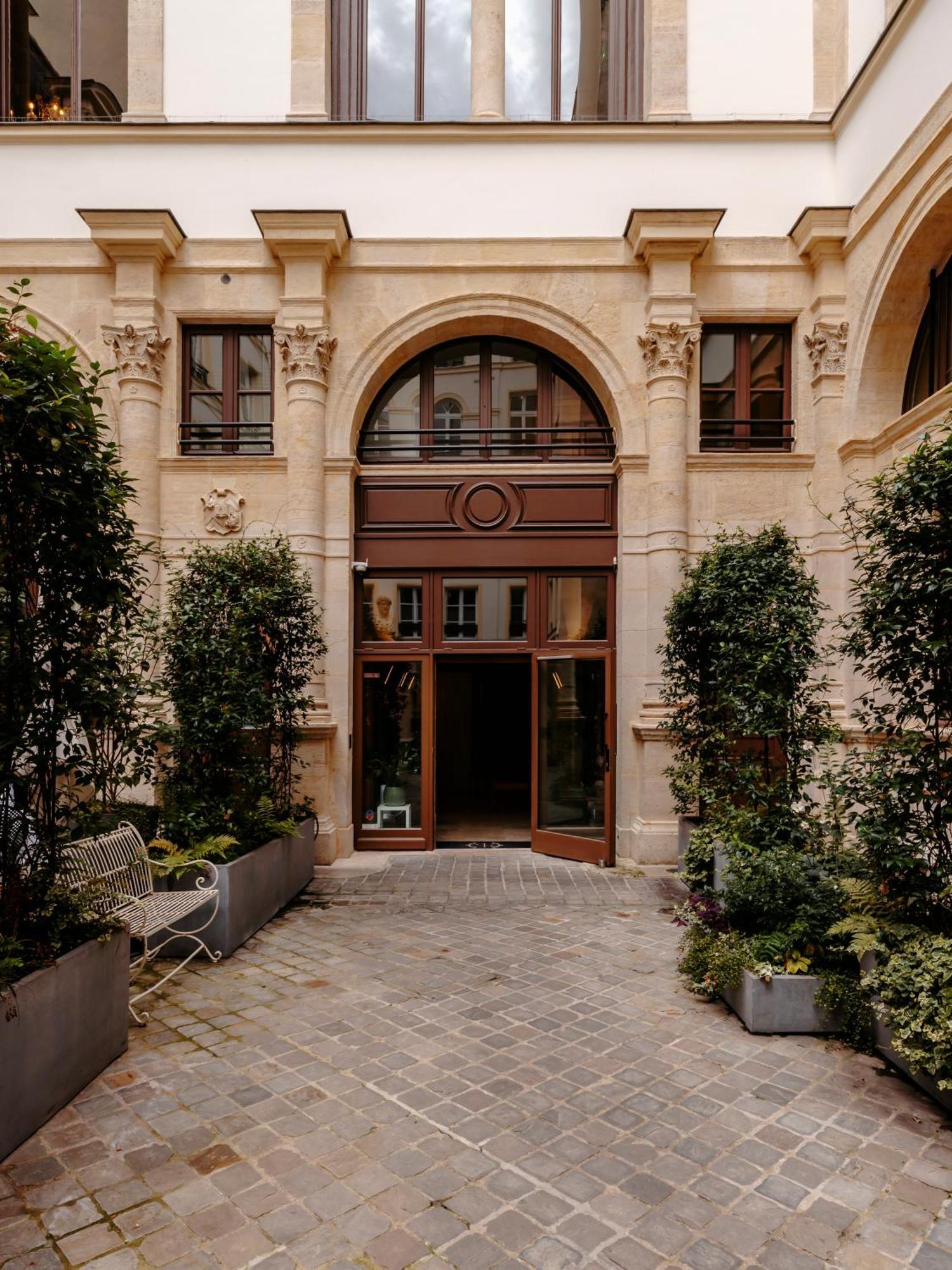 De Pourtales Aparthotel Paris